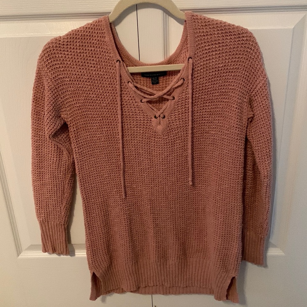 American Eagle Sweater